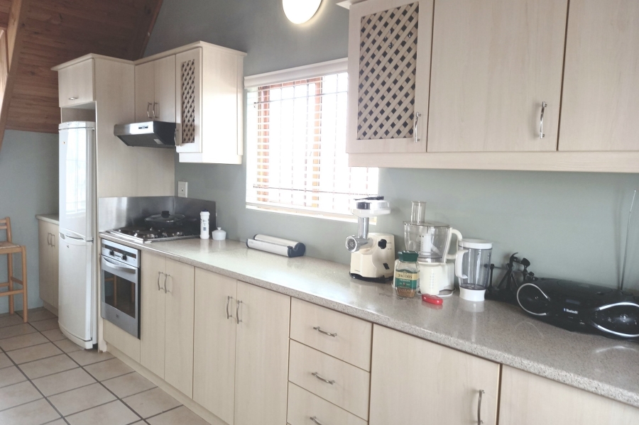 6 Bedroom Property for Sale in Jacobsbaai Western Cape